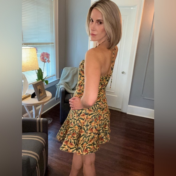 AGUA BY AGUA BENDITA
Anturio Monarca Linen Halter Mini Dress - Picture 7 of 12